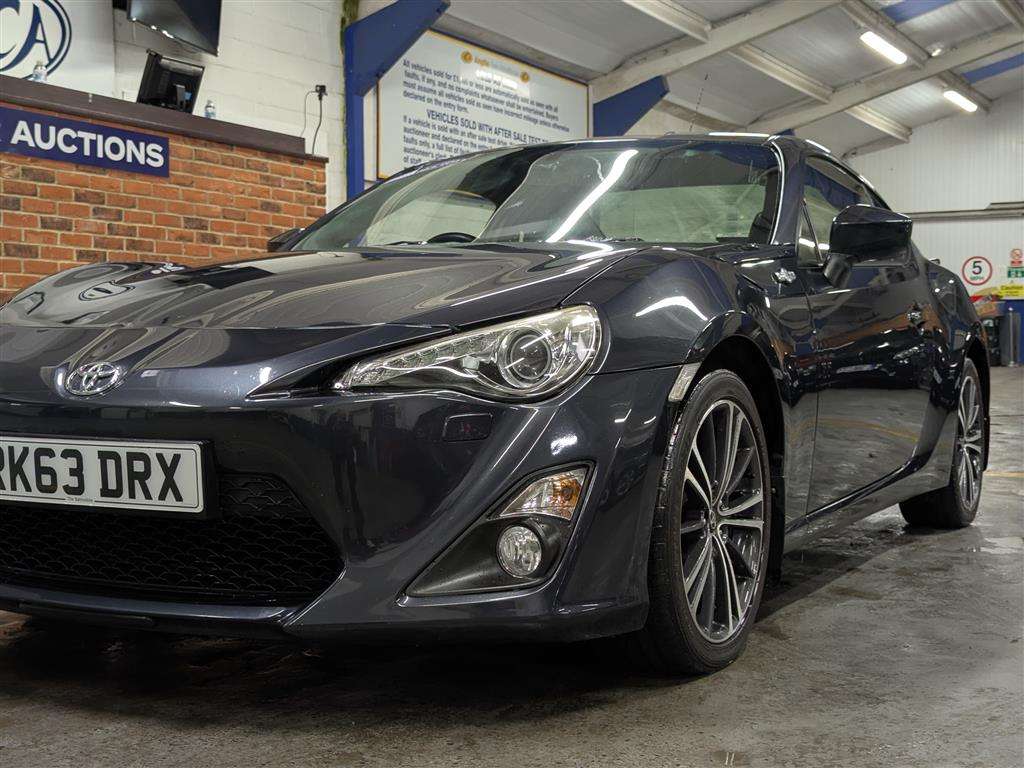 <p>2013 TOYOTA GT86 D-4S</p>