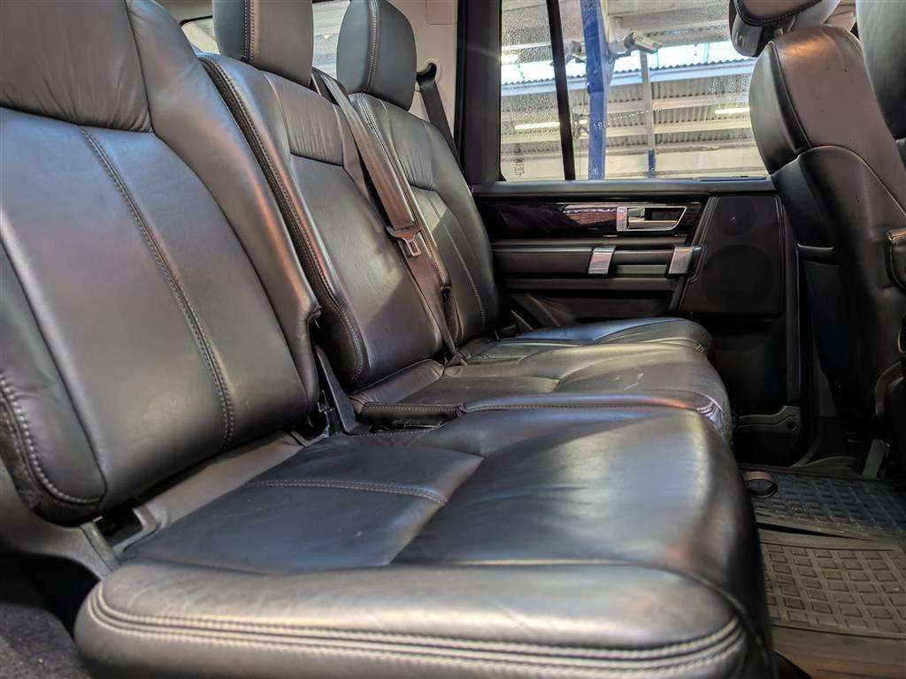 <p>2016 LAND ROVER DISCOVERY LANDMARK SDV6 A</p>