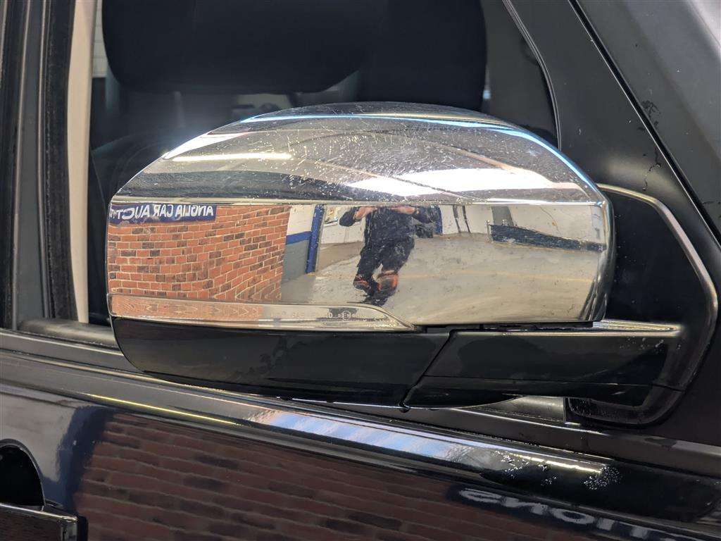 <p>2016 LAND ROVER DISCOVERY LANDMARK SDV6 A</p>