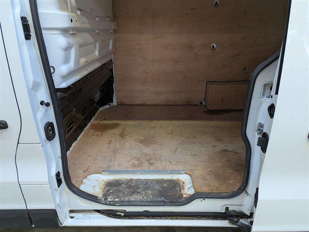 <p>2021 RENAULT TRAFIC SL28 B-NESS ENERGY</p>