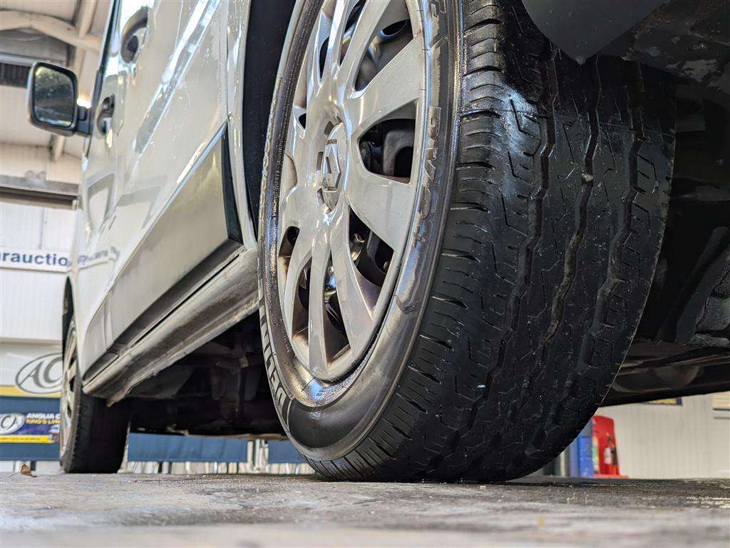 <p>2021 RENAULT TRAFIC SL28 B-NESS ENERGY</p>