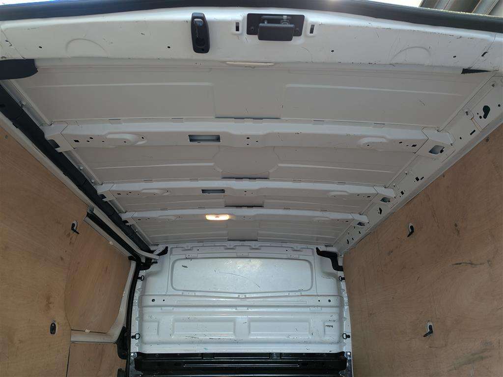 <p>2021 RENAULT TRAFIC SL28 B-NESS ENERGY</p>