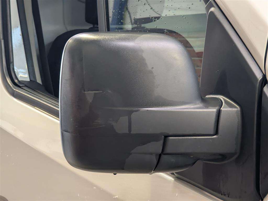 <p>2021 RENAULT TRAFIC SL28 B-NESS ENERGY</p>