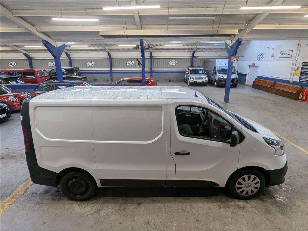 <p>2021 RENAULT TRAFIC SL28 B-NESS ENERGY</p>