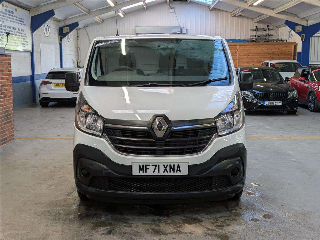 <p>2021 RENAULT TRAFIC SL28 B-NESS ENERGY</p>