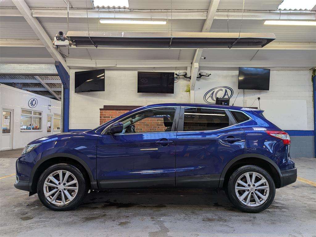 <p>2015 NISSAN QASHQAI ACENTA PREMIUM DC</p>