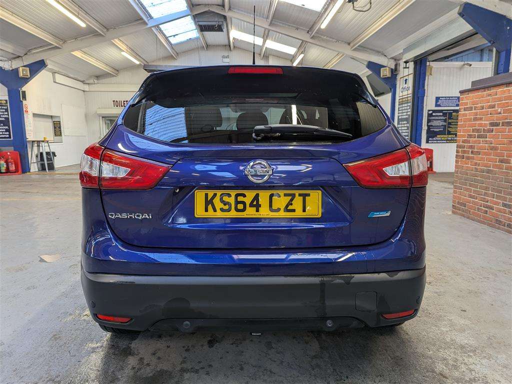 <p>2015 NISSAN QASHQAI ACENTA PREMIUM DC</p>