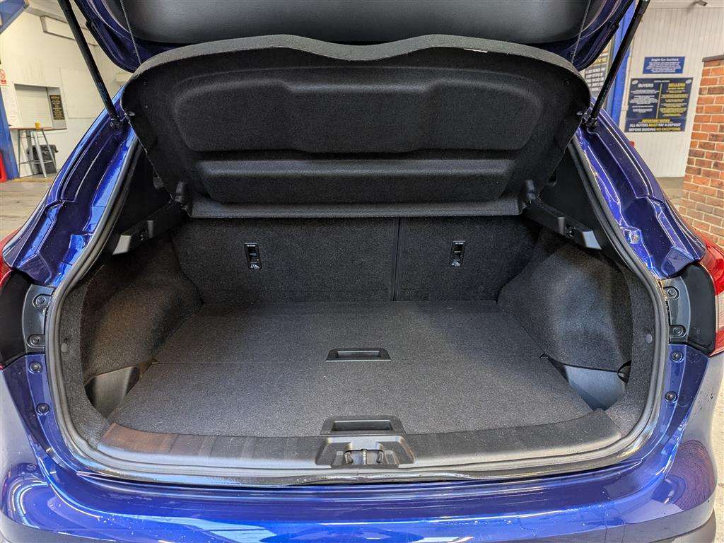 <p>2015 NISSAN QASHQAI ACENTA PREMIUM DC</p>