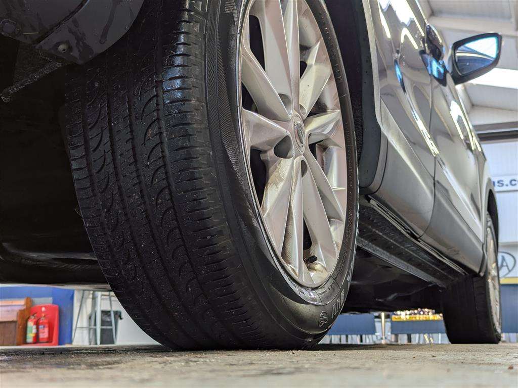 <p>2015 NISSAN QASHQAI ACENTA PREMIUM DC</p>