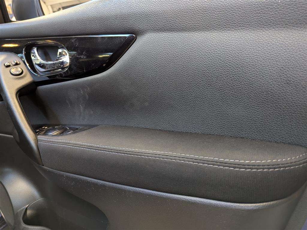 <p>2015 NISSAN QASHQAI ACENTA PREMIUM DC</p>