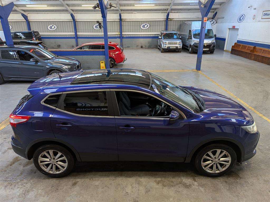 <p>2015 NISSAN QASHQAI ACENTA PREMIUM DC</p>