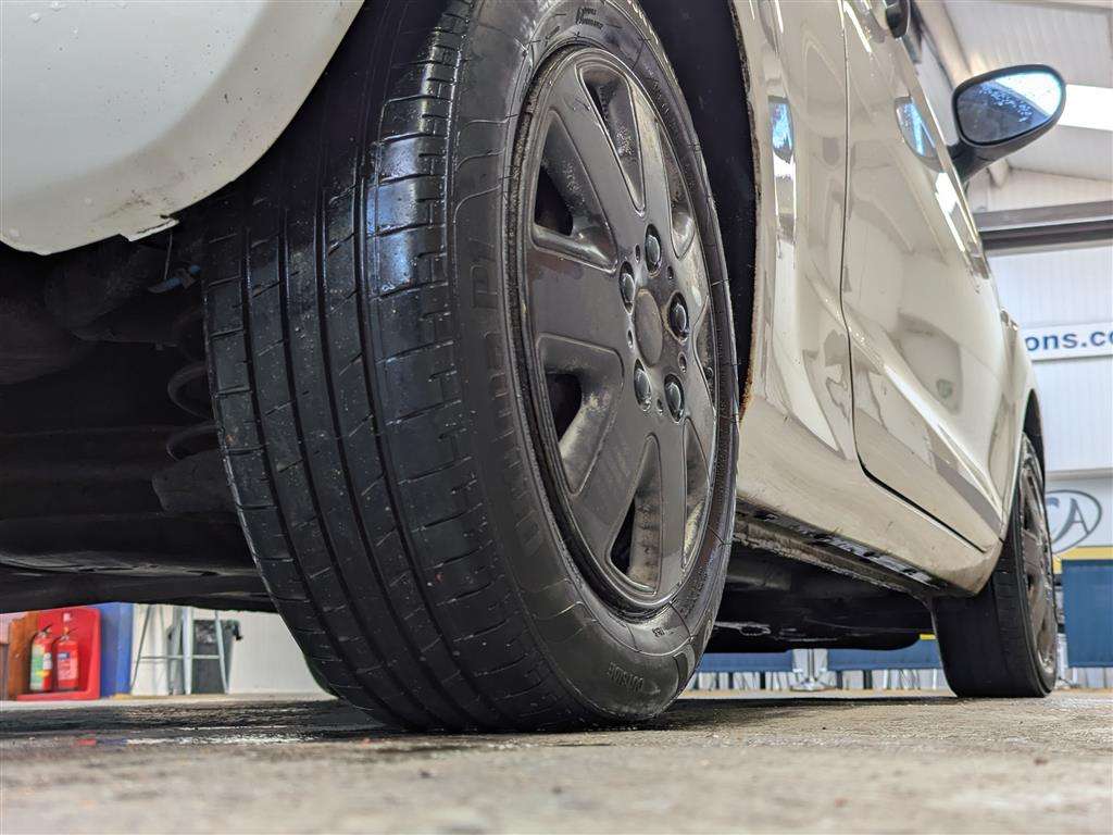 <p>2012 FORD KA STUDIO</p>