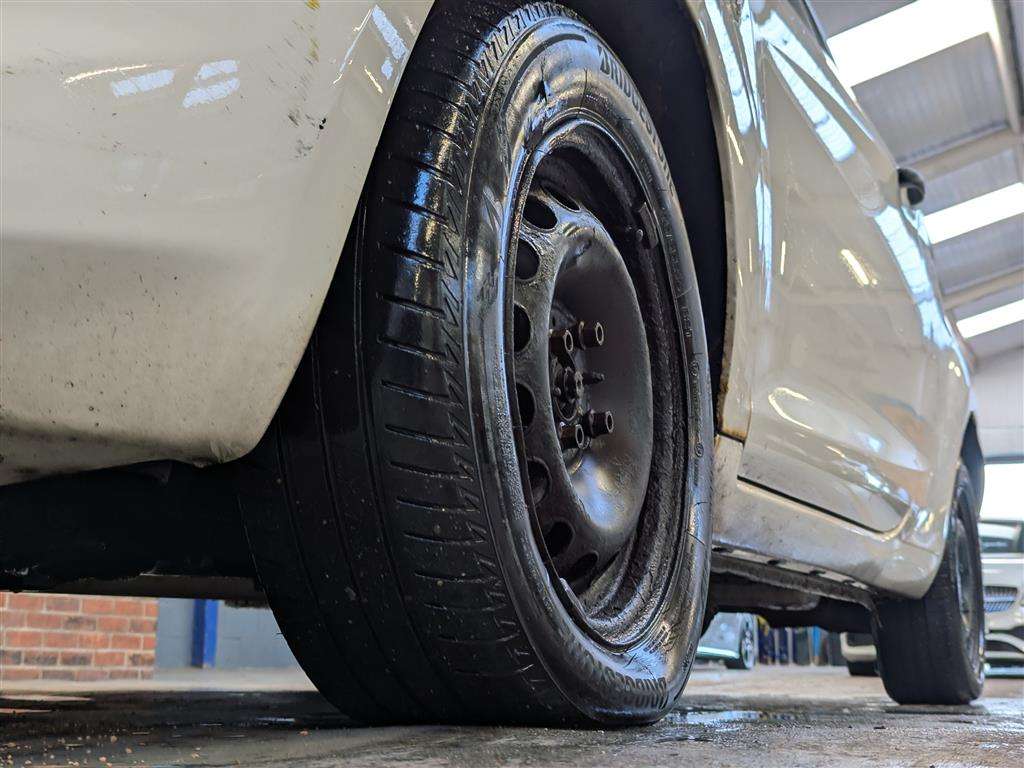 <p>2012 FORD KA STUDIO</p>