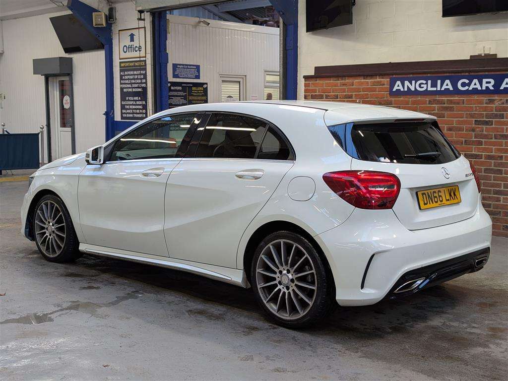 <p>2016 MERCEDES-BENZ A 200 D AMG LINE AUTO</p>