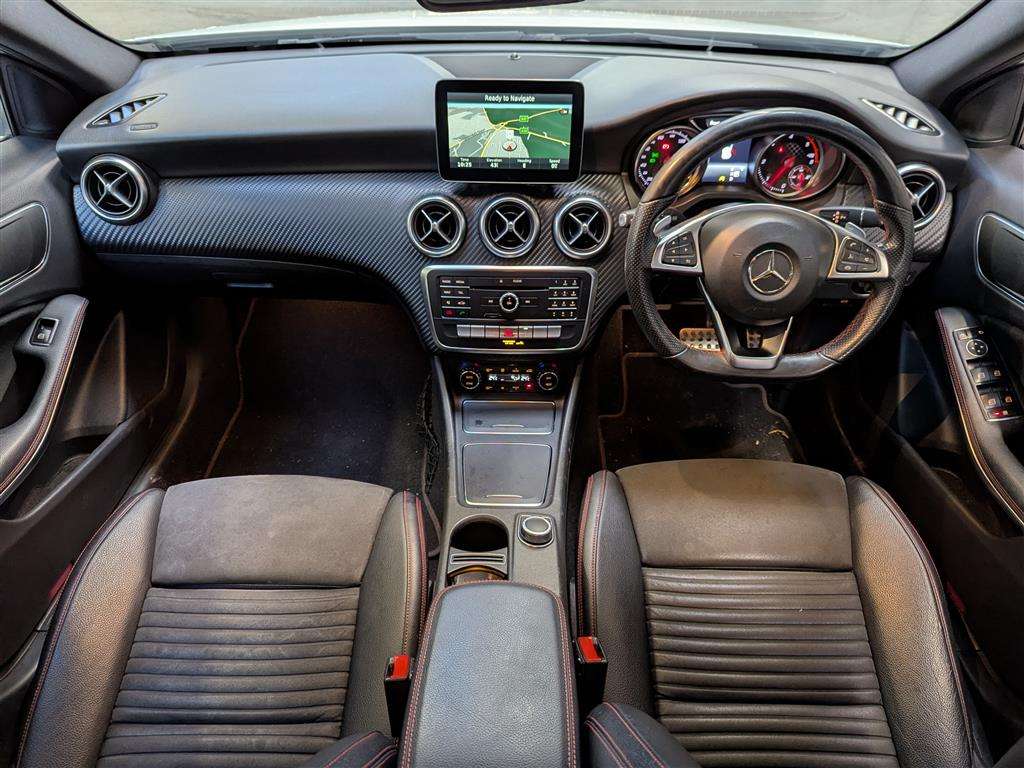 <p>2016 MERCEDES-BENZ A 200 D AMG LINE AUTO</p>