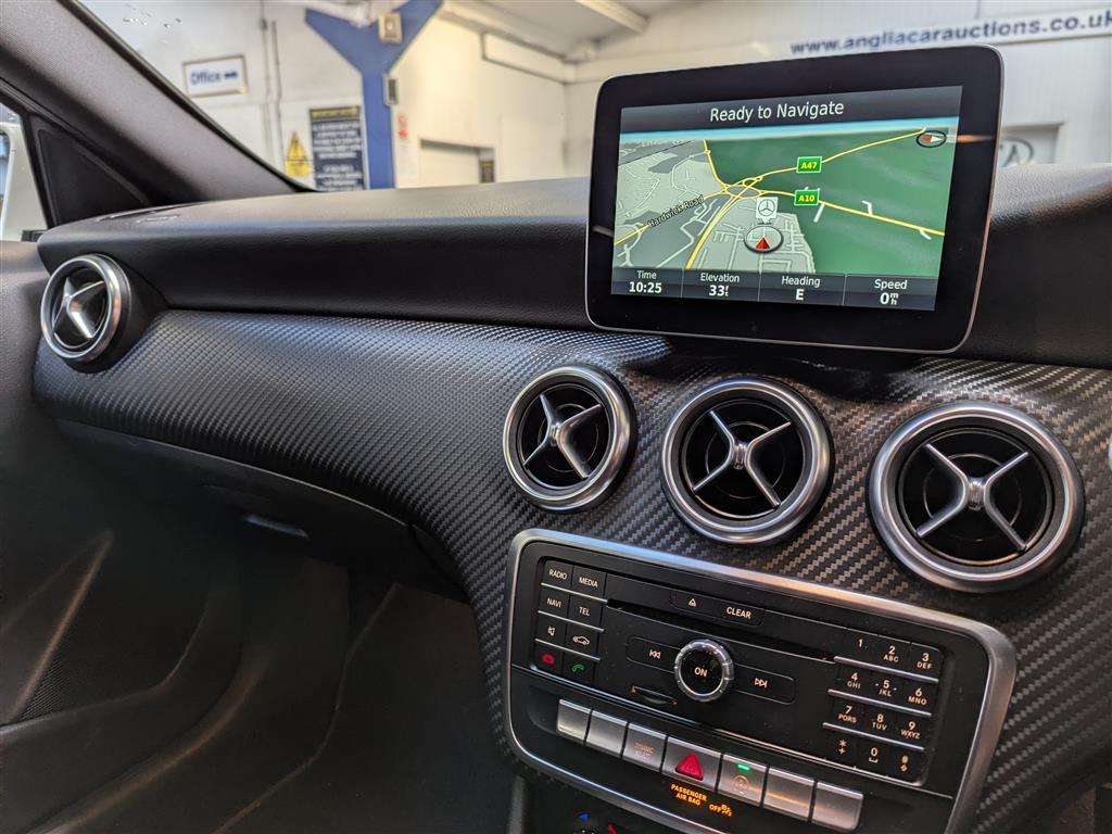 <p>2016 MERCEDES-BENZ A 200 D AMG LINE AUTO</p>