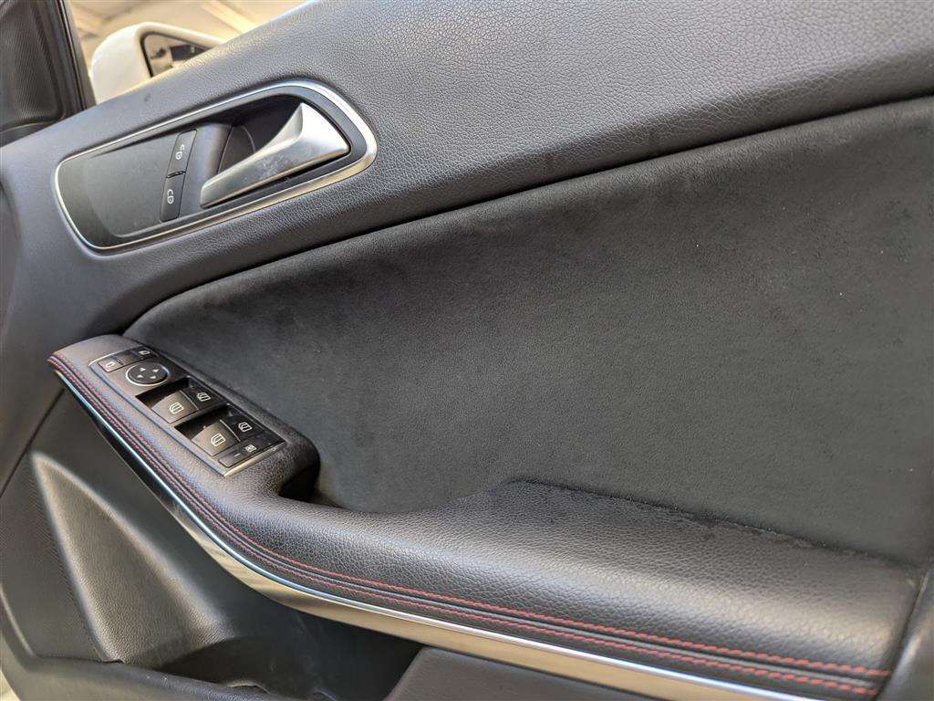 <p>2016 MERCEDES-BENZ A 200 D AMG LINE AUTO</p>