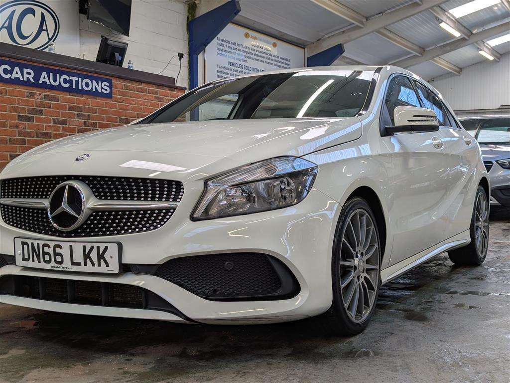 <p>2016 MERCEDES-BENZ A 200 D AMG LINE AUTO</p>