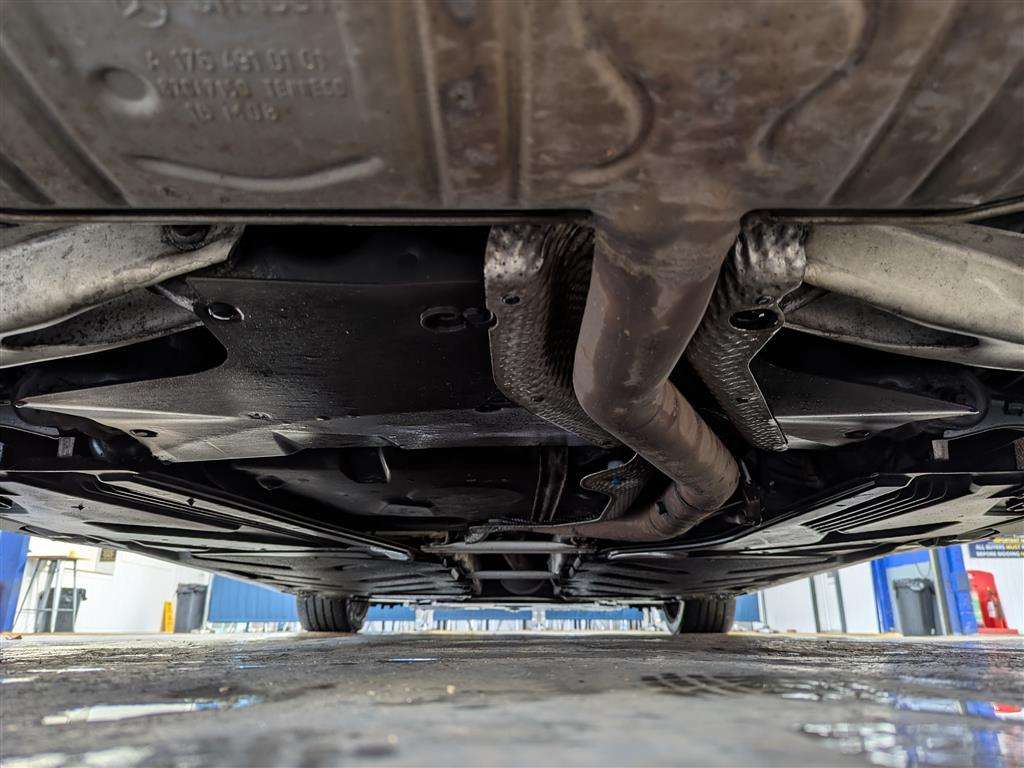 <p>2016 MERCEDES-BENZ A 200 D AMG LINE AUTO</p>