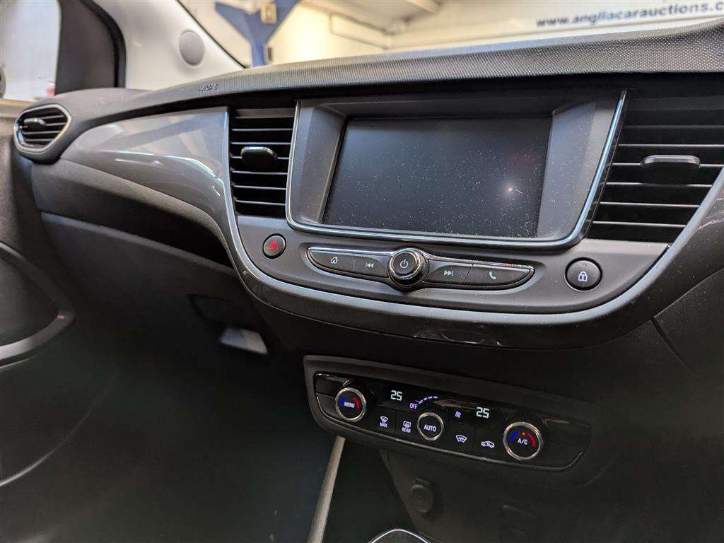 <p>2020 VAUXHALL CROSSLAND X ELITE TURBO AUTO</p>