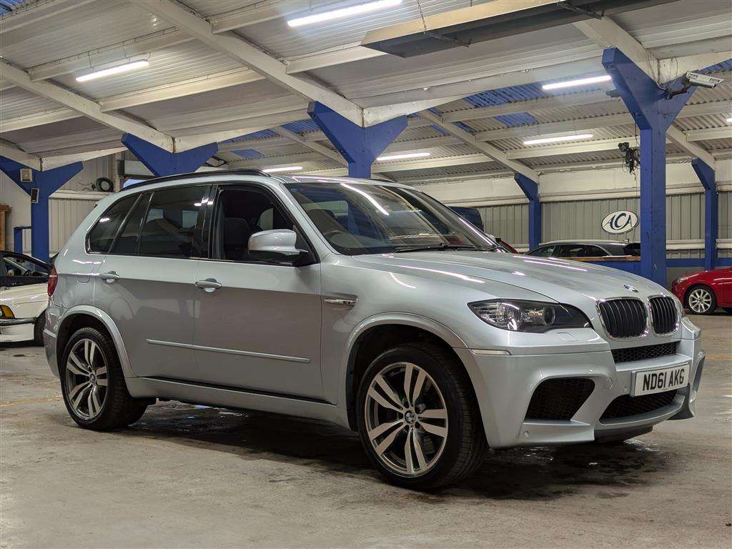 <p>2011 BMW X5 M TURBO AUTO</p>