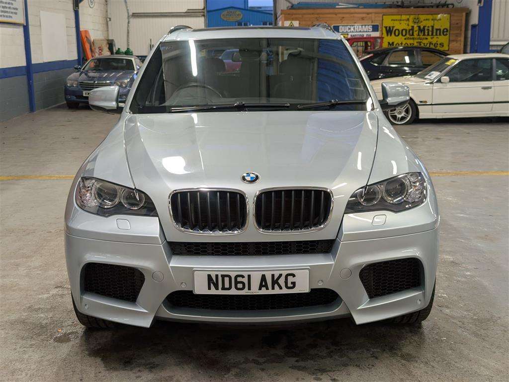<p>2011 BMW X5 M TURBO AUTO</p>