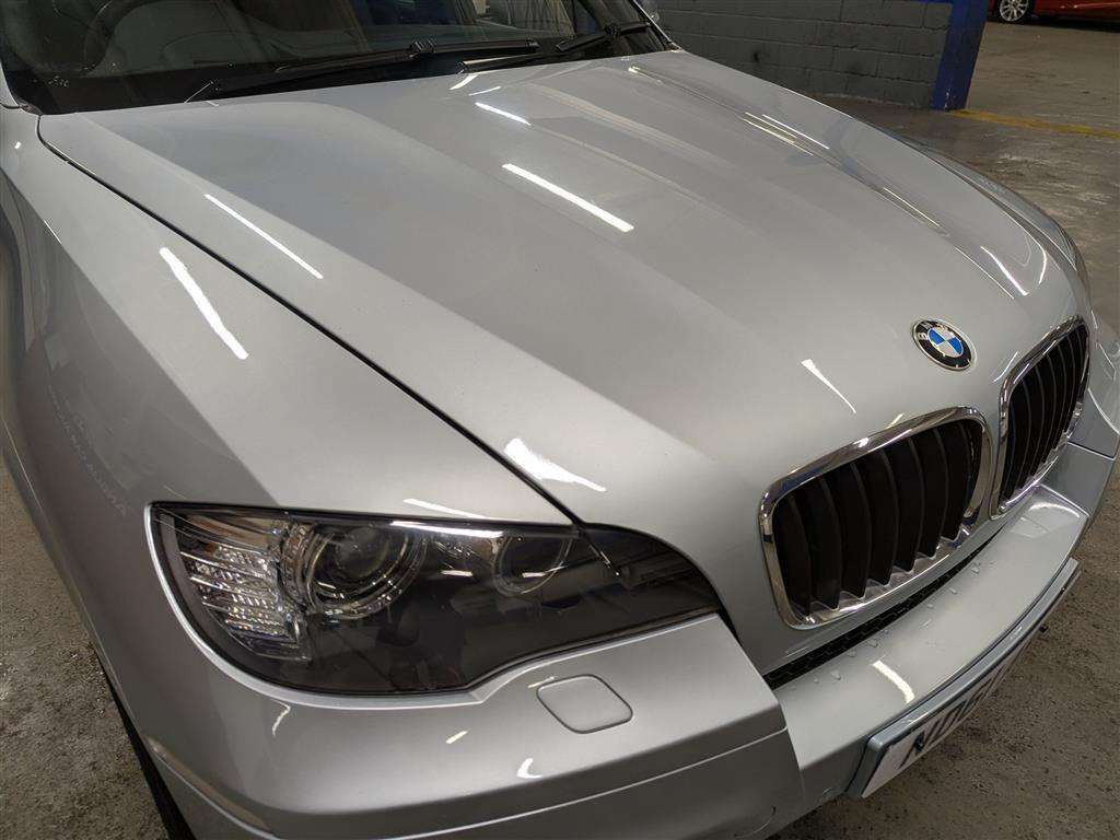 <p>2011 BMW X5 M TURBO AUTO</p>