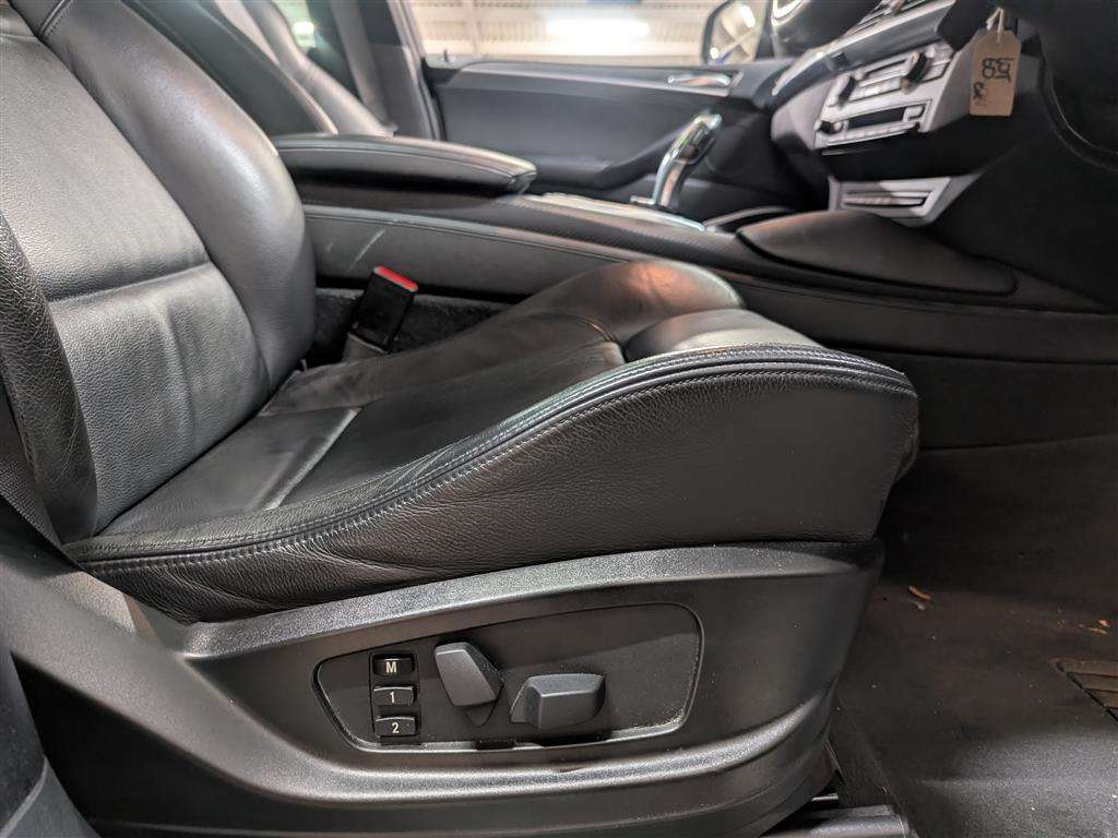 <p>2011 BMW X5 M TURBO AUTO</p>