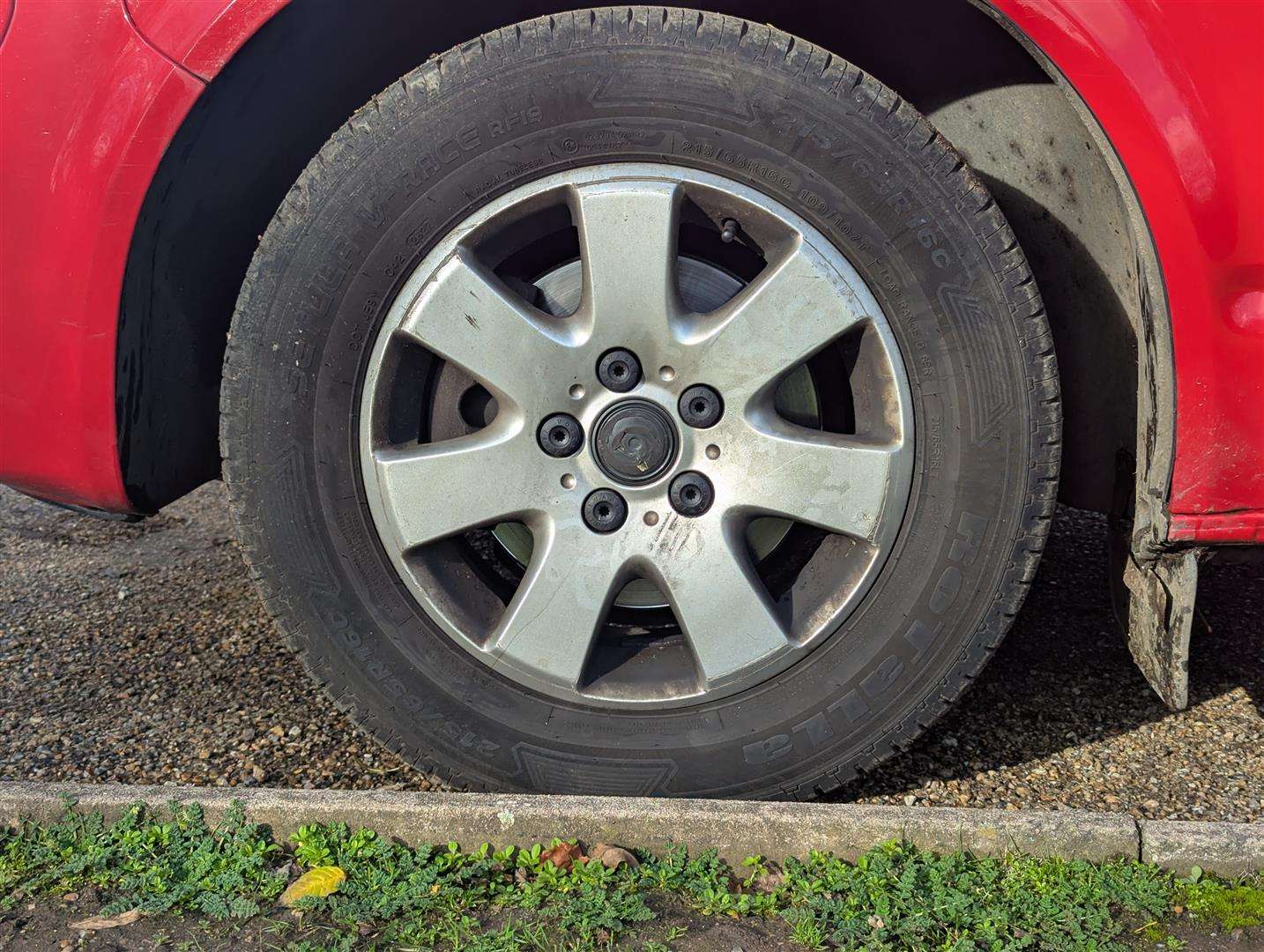 <p>2005 VOLKSWAGEN CARAVELLE SE TDI 130 AUTO W.A.V.</p>