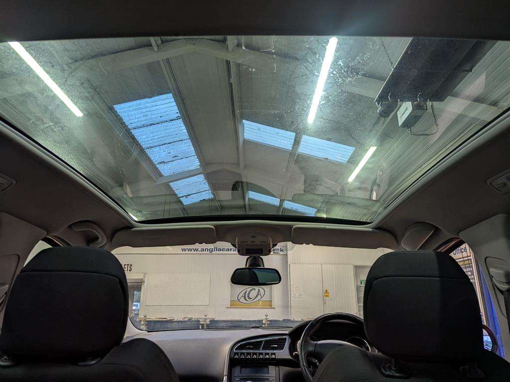 <p>2012 PEUGEOT 3008 EXCLUSIVE HDI</p>