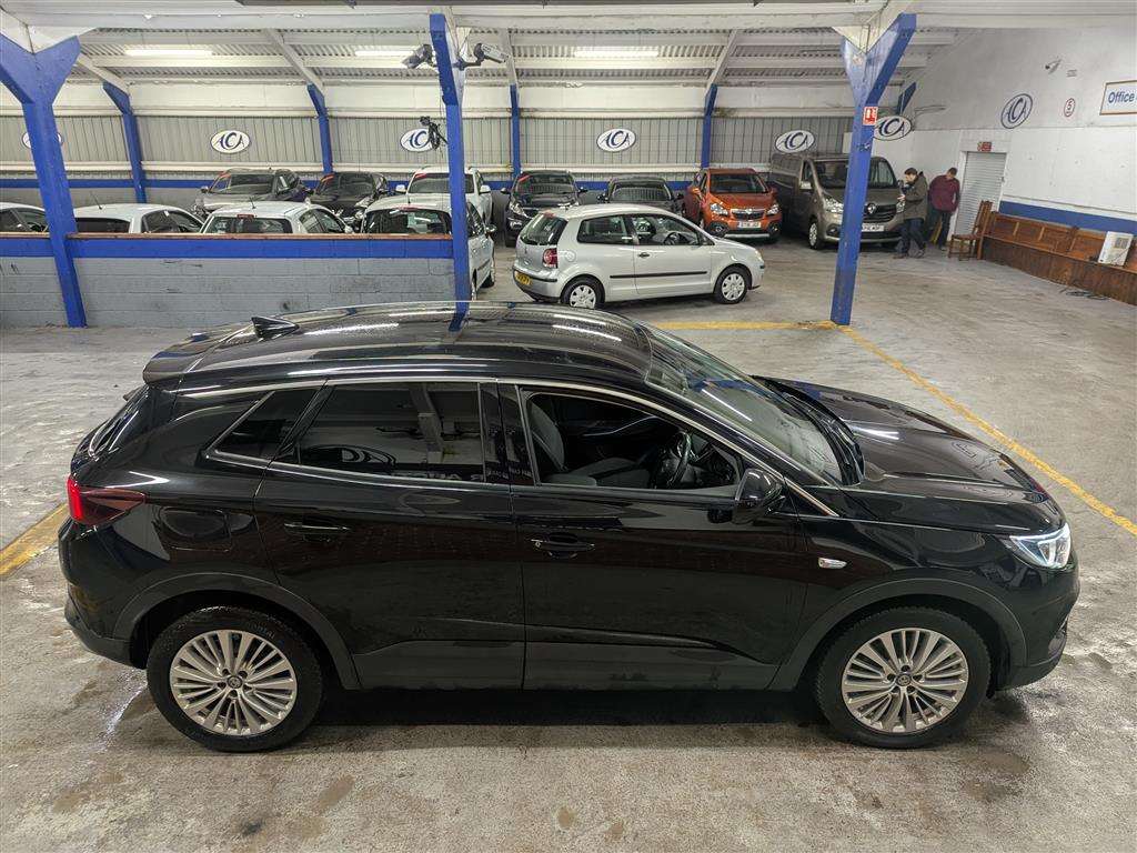 <p>2018 VAUXHALL GRANDLAND X SPORT NAV T D</p>