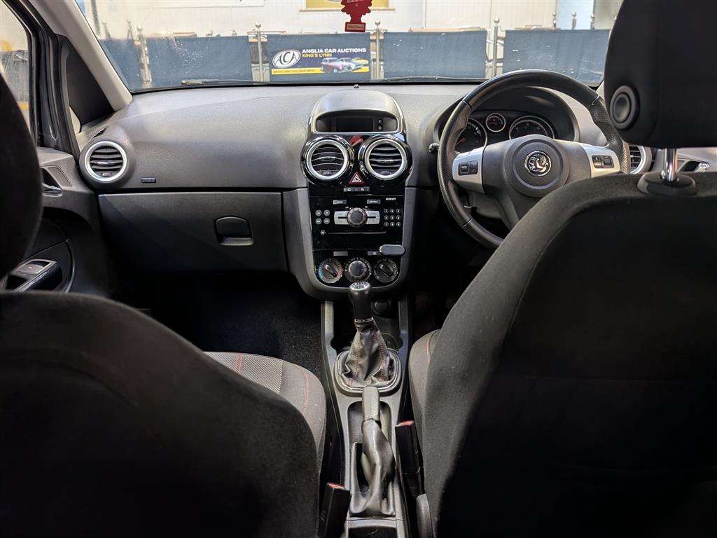 <p>2011 VAUXHALL CORSA SXI</p>