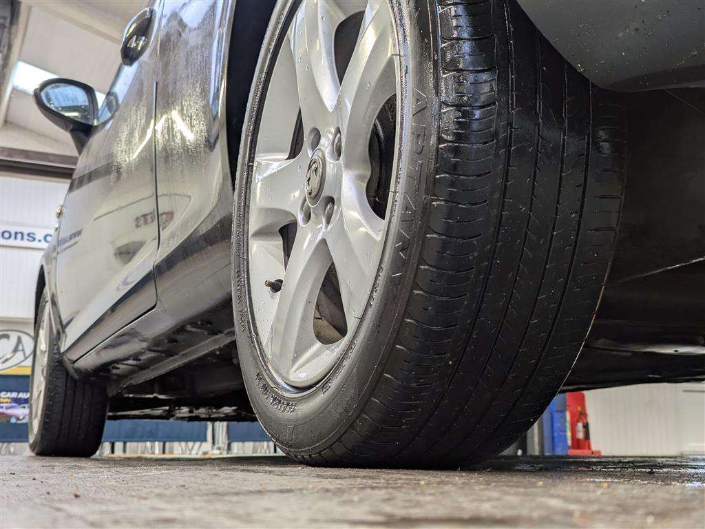 <p>2011 VAUXHALL CORSA SXI</p>