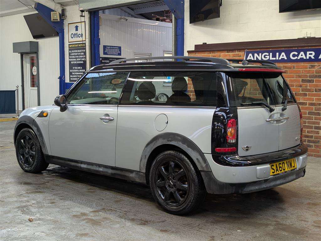 <p>2010 MINI COOPER CLUBMAN</p>