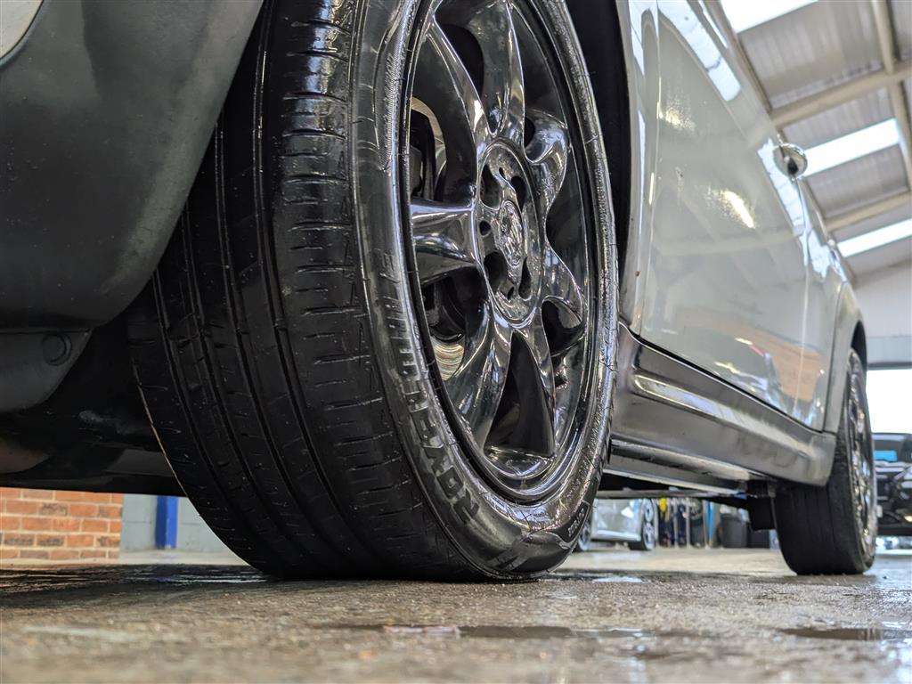 <p>2010 MINI COOPER CLUBMAN</p>