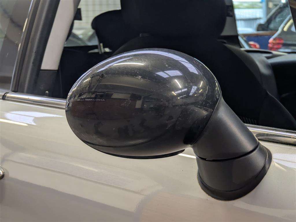 <p>2010 MINI COOPER CLUBMAN</p>