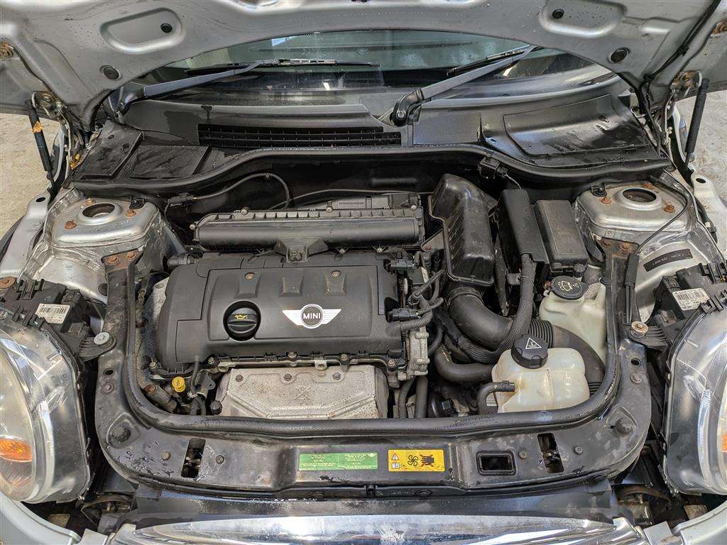 <p>2010 MINI COOPER CLUBMAN</p>