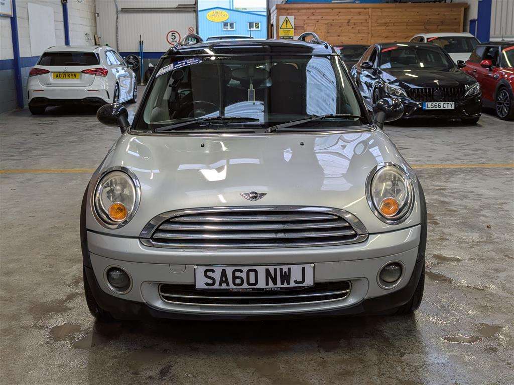 <p>2010 MINI COOPER CLUBMAN</p>