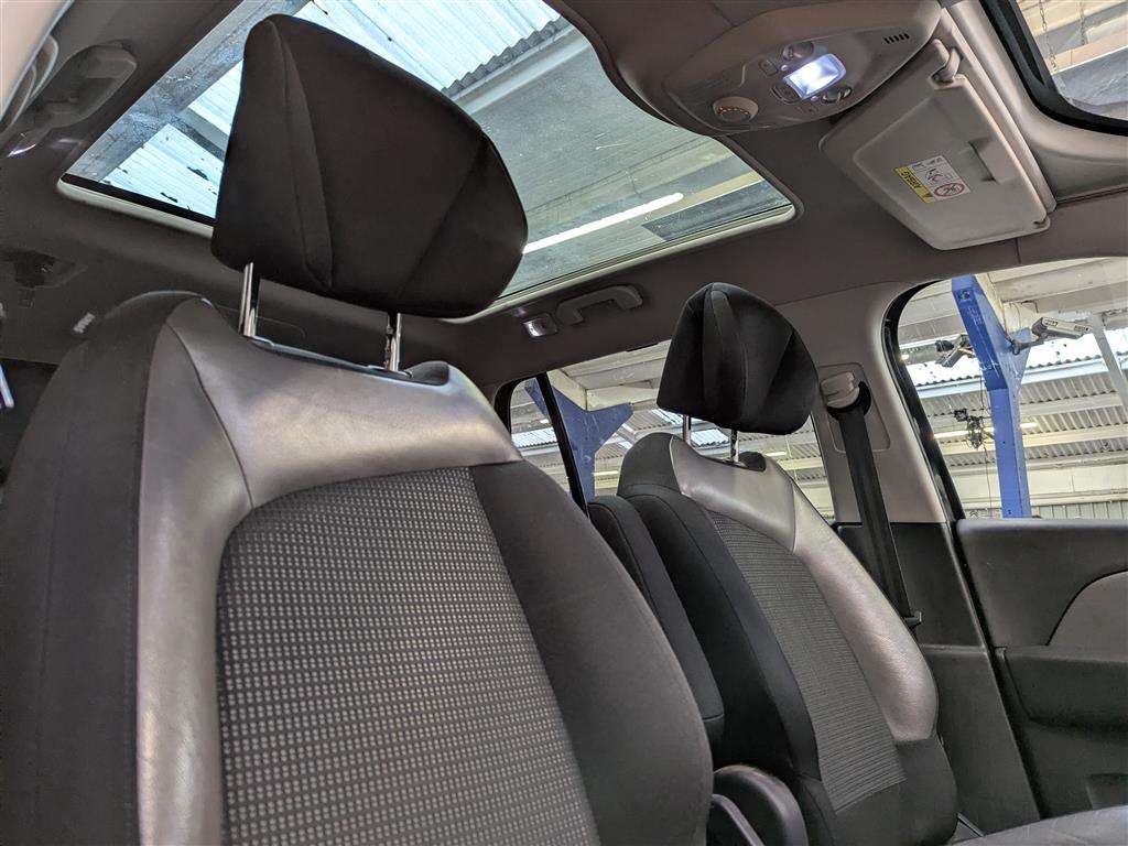 <p>2016 CITROEN C4 GR PICASSO FLR BLUEHDI</p>