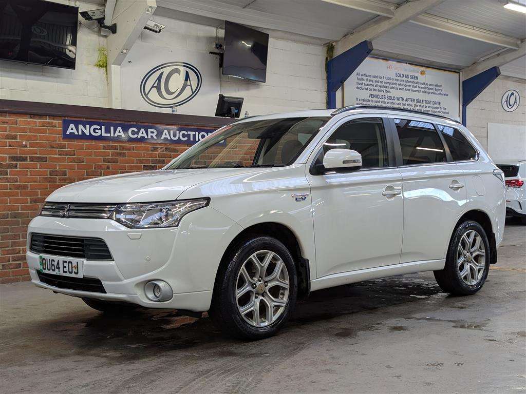 <p>2015 MITSUBISHI OUTLANDER GX 4HS PHEV AUTO</p>
