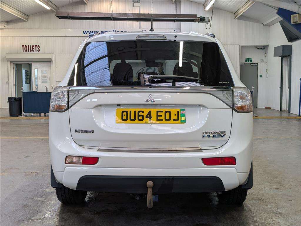 <p>2015 MITSUBISHI OUTLANDER GX 4HS PHEV AUTO</p>