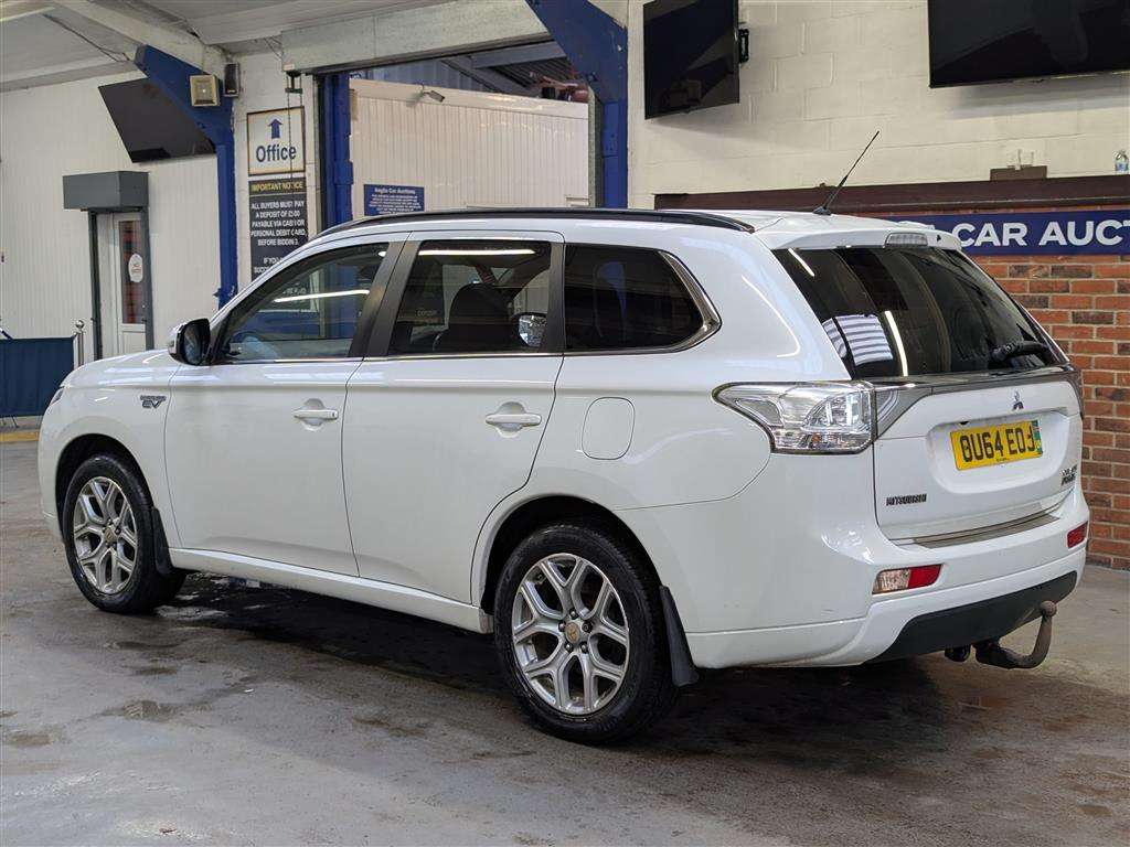 <p>2015 MITSUBISHI OUTLANDER GX 4HS PHEV AUTO</p>