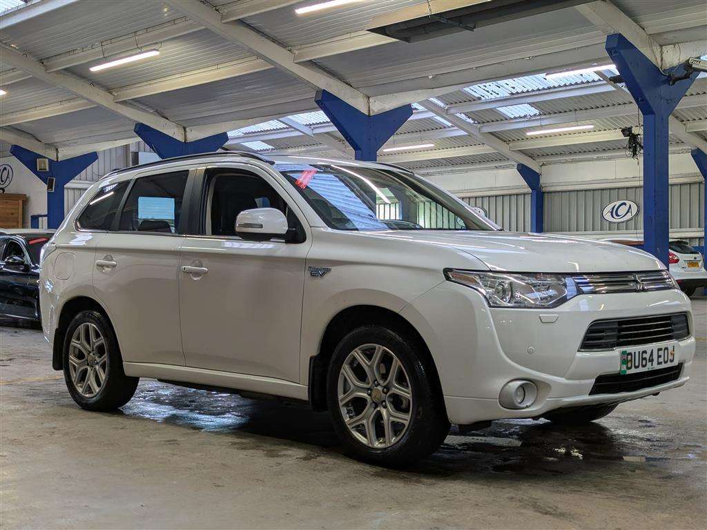 <p>2015 MITSUBISHI OUTLANDER GX 4HS PHEV AUTO</p>