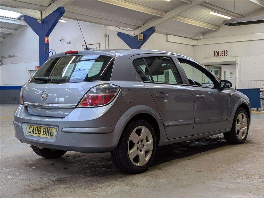 <p>2008 VAUXHALL ASTRA BREEZE</p>