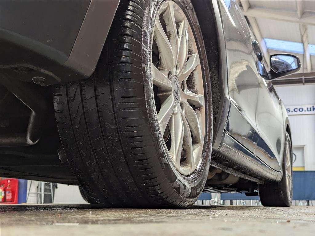 <p>2012 HONDA CIVIC I-VTEC SE</p>