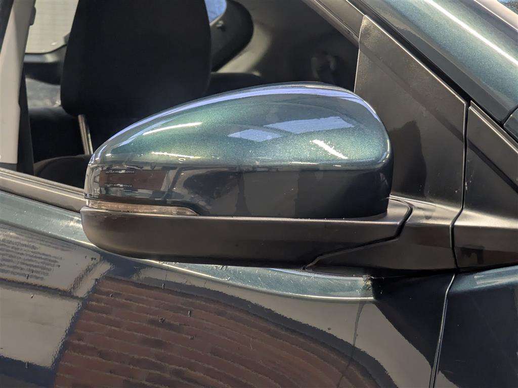 <p>2012 HONDA CIVIC I-VTEC SE</p>