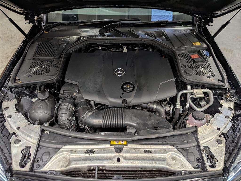 <p>2014 MERCEDES-BENZ C220 SPORT BLUETEC AUTO</p>