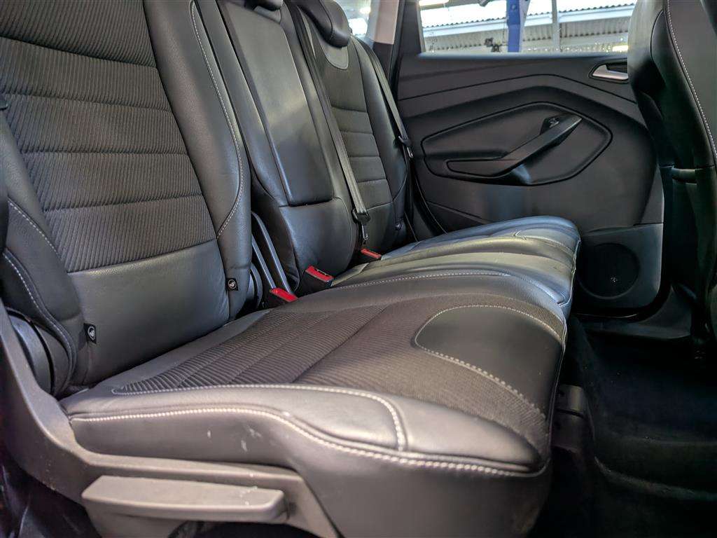 <p>2015 FORD KUGA TITANIUM</p>