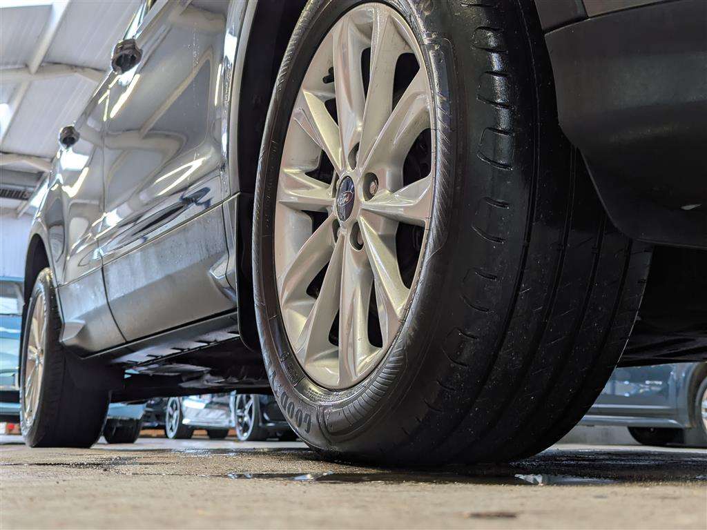 <p>2015 FORD KUGA TITANIUM</p>