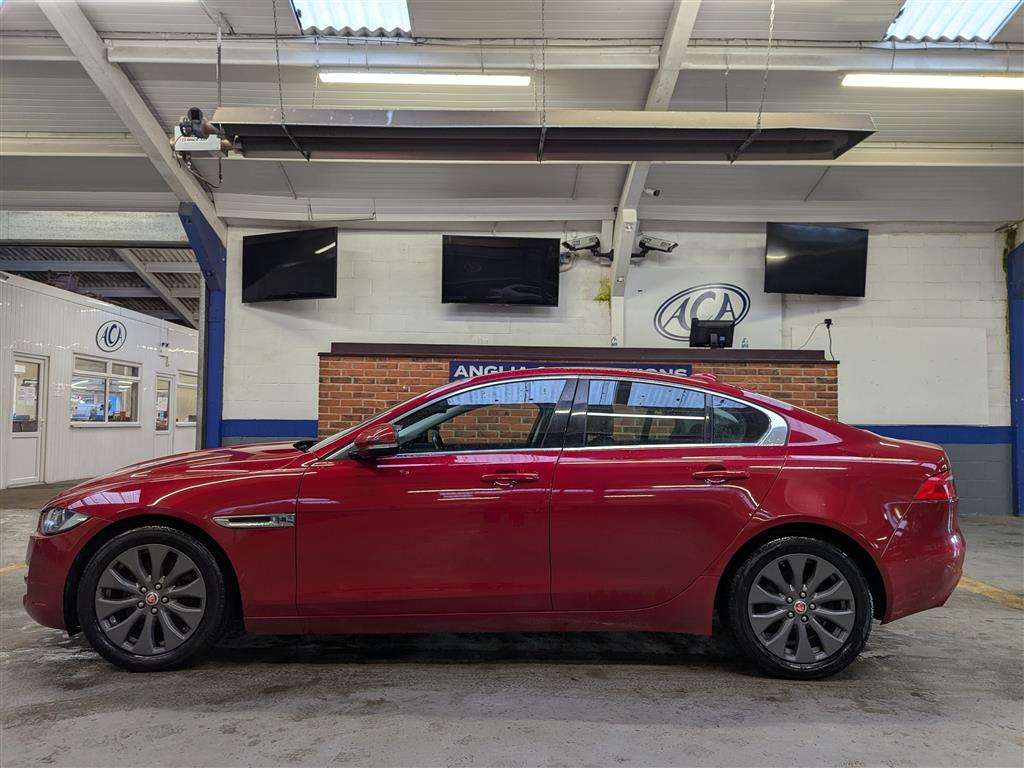 <p>2016 JAGUAR XE PRESTIGE D</p>